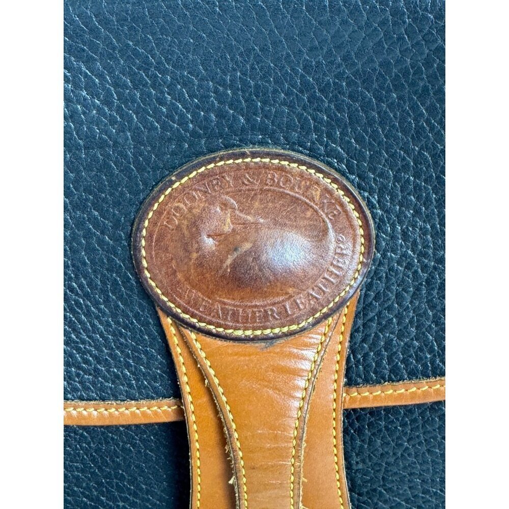 Dooney & Bourke VTG Essex Shoulder Bag Black Tan All Weather Leather USA Classic - Picture 8 of 16